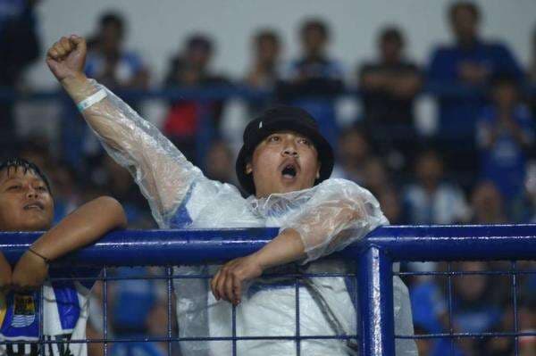 Persib Bandung vs Bangkok United: Bojan Hodak Ajak Bobotoh Penuhi GBLA