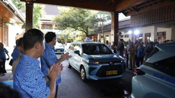 Blue Bird (BIRD) Ekspansi Layanan Taksi ke Solo