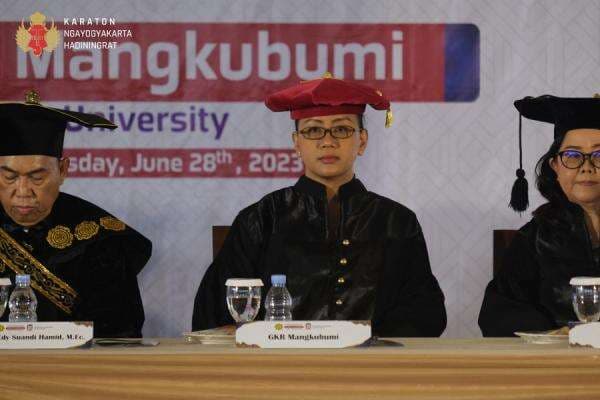 Ini Pendidikan GKR Mangkubumi, Pewaris Tahta Perempuan Pertama dalam Sejarah Keraton Yogyakarta Ini Pendidikan GKR Mangkubumi, Pewaris Tahta Perempuan Pertama dalam Sejarah Keraton Yogyakarta