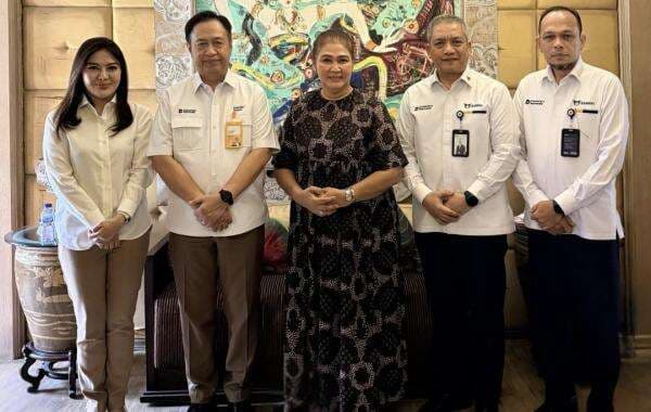 Bank Mandiri Taspen Serahkan Santunan kepada Ahli Waris Eks Menhan Ryamizard Ryacudu