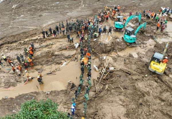 Longsor Bandung Barat, 10 Kantong Jenazah Kembali Ditemukan Tim SAR