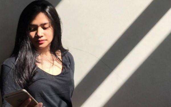 Mulan Jameela Bangga Putrinya Diterima Kuliah di Luar Negeri