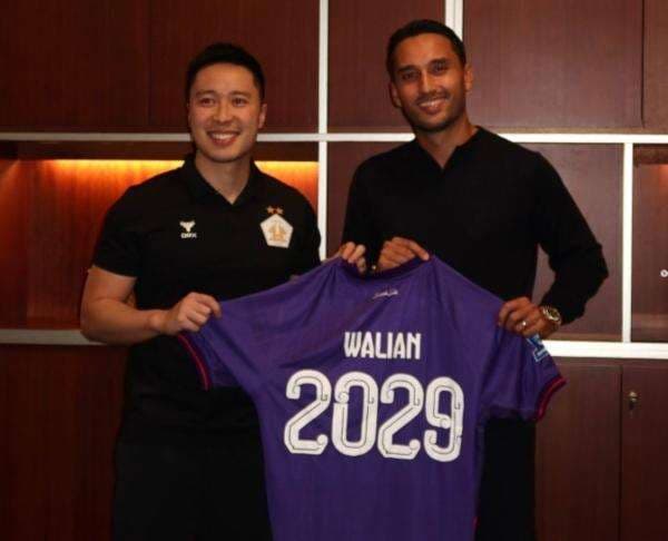 Ezra Walian Teken Kontrak Jangka Panjang di Persik Kediri, Persija Jakarta Gigit Jari!