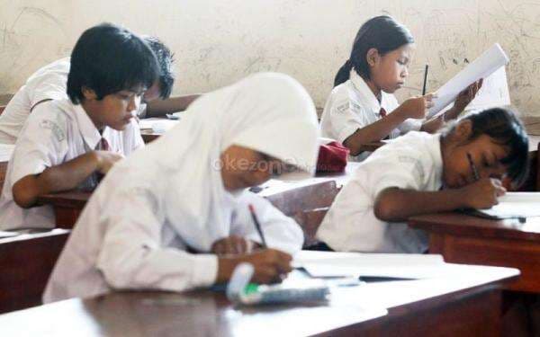 Pemerintah Targetkan Sekolah Terdampak Bencana Beroperasi di Pekan Pertama Januari 2026