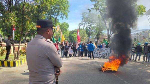 Pelajar SMA di Pangkep Ikut Demo, Terciduk Bawa Senjata Busur dan Cerulit