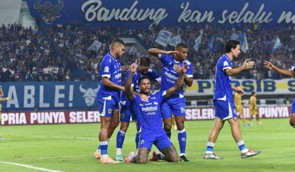Hasil Persib Bandung vs Persija Jakarta di Super League 2025-2026: Beckham Putra Bawa Maung Bandung Unggul 1-0!