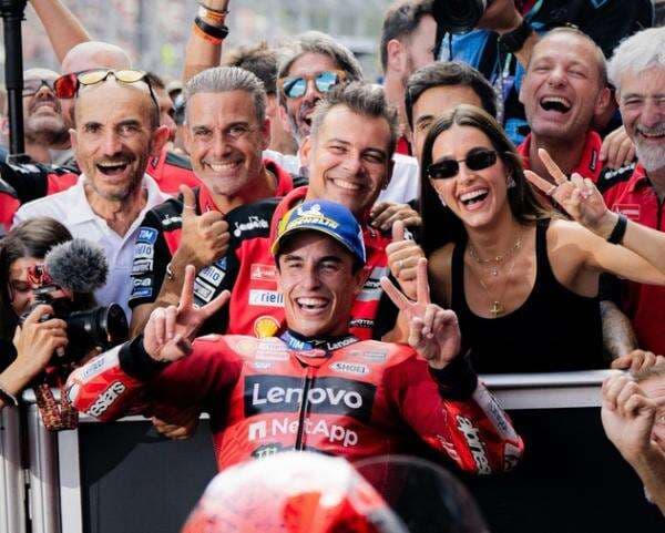 Kisah Marc Marquez yang Diminta Sengaja Mengalah oleh sang Kekasih di MotoGP Catalunya 2025