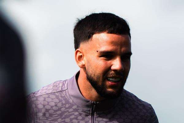 LOSC Lille vs Toulouse: Bruno Genesio Beri Sinyal Calvin Verdonk Debut!