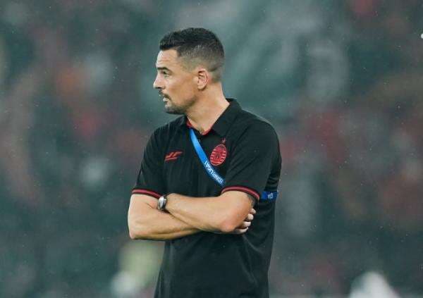 Dihantui Tren Negatif, Carlos Pena Minta Persija Jakarta Bangkit di 6 Laga Tersisa