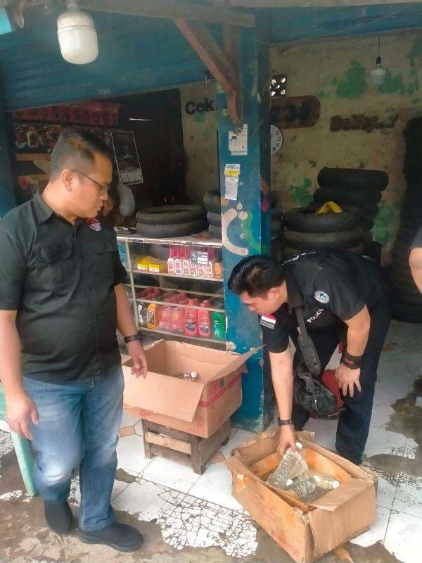 Polres Purwakarta Razia Miras di Malam Tahun Baru, Ratusan Botol Miras Disita