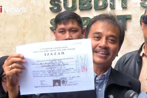 Roy Suryo Pamerkan Ijazah usai Dituduh Palsu: Silakan Difoto, Dianalisis dan Diuji