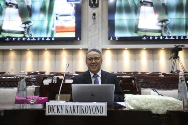 Uji Kelayakan Calon Deputi Gubernur BI, Dicky Kartikoyono Ungkap Strategi Jaga Stabilitas Rupiah
