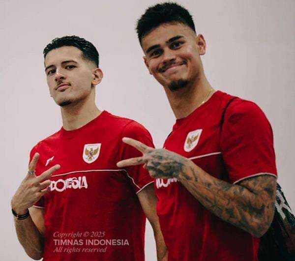 Pasang Badan, Sang Agen Tegaskan Mees Hilgers Siap Main untuk FC Twente