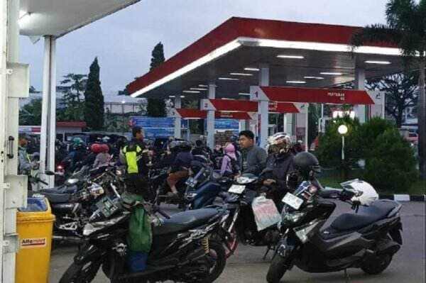 Cerita Perantau Asal Cirebon, Rela Motoran 6 Jam dari Bandung demi Bertemu Keluarga Tercinta