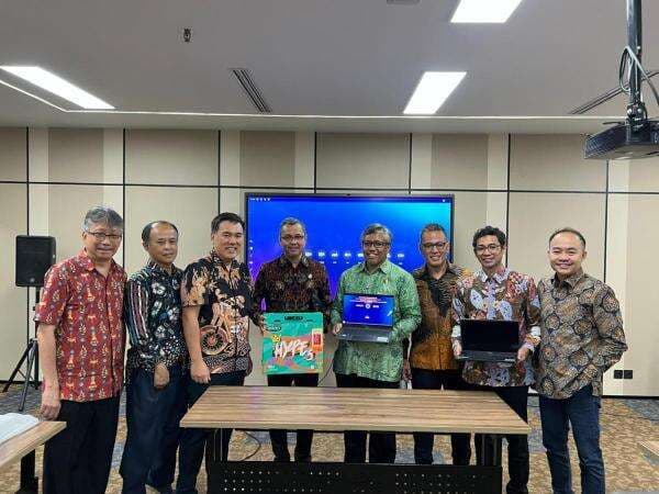 Laptop Merah Putih: Kolaborasi ITB, Axioo, dan Intel Menuju Kemandirian Teknologi Nasional