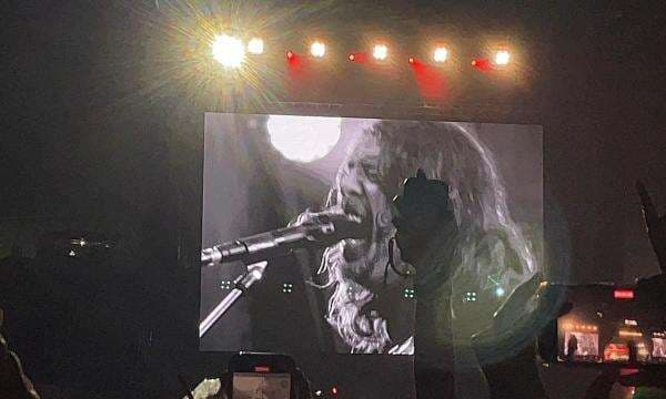 Aksi Energik Foo Fighters di Hammersonic Festival, Dave Grohl: Lama Tak Jumpa, Jakarta Aksi Energik Foo Fighters di Hammersonic Festival, Dave Grohl: Lama Tak Jumpa, Jakarta