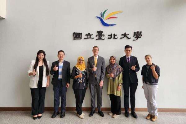 DPWK UNDIP Sampaikan Riset Bencana dan Perubahan Iklim di Taipei