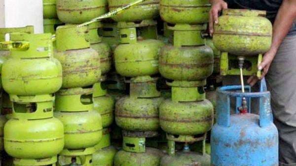 Praktik Oplos Gas Melon Subsidi di Karawang dan Semarang Dibongkar Bareskrim Polri Praktik Oplos Gas Melon Subsidi di Karawang dan Semarang Dibongkar Bareskrim Polri