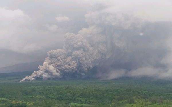 Kronologi Erupsi Gunung Semeru yang Luncurkan Awan Panas hingga 13 Km