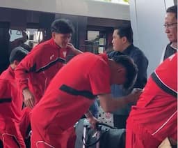 Timnas Indonesia U-17 Tiba di Tanah Air Usai Berlaga di Piala Dunia U-17 2025, Erick Thohir Sambut Hangat