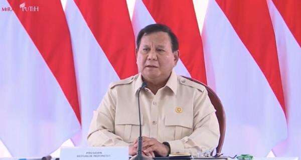 Soroti Kritikan Menteri ke Lokasi Bencana Sumatera, Prabowo Masa Ikut Macul!