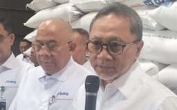 Zulhas Buka Suara Soal Panggul Karung Beras: Itu Kebiasaan Mulai Kecil