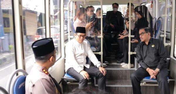 Kota Batu Uji Coba Shuttle Bus Gratis untuk Wisatawan Mulai 2 April 2025