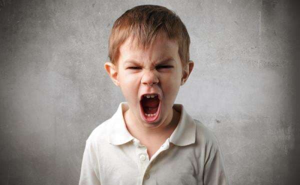 Tips Mengatasi Anak Tantrum karena Kecanduan Gadget Menurut Psikolog