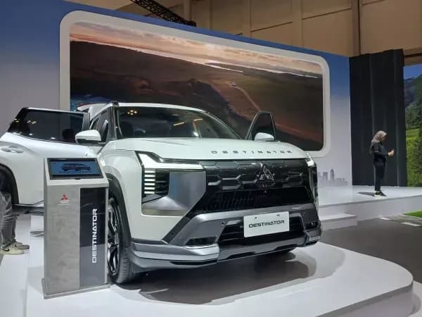 Andalkan Destinator, Mitsubishi Target Jual 2 Ribu Unit pada GJAW 2025