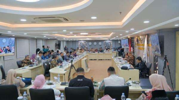 Rapat Bareng Komdigi, DPD Soroti Isu Judi Online hingga Literasi Digital