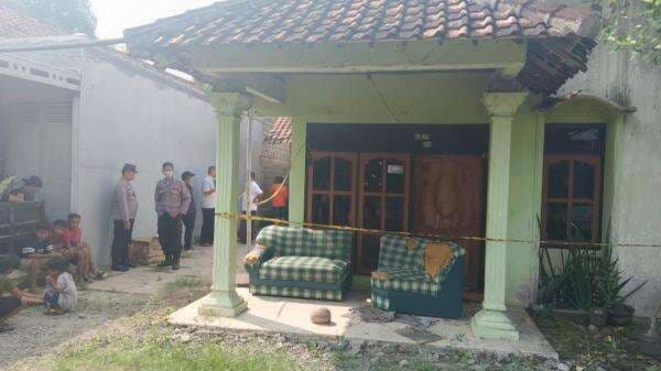 Breaking News! Istri Bunuh Suami Sembunyikan Jasad 40 Hari di Rumah Kontrakan Jombang