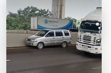 Viral Mobil Jalan Sendiri di Tol Cikampek, Ternyata Pengemudinya Meninggal