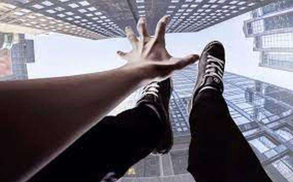 Tragis! Bocah 13 Tahun di Gading Serpong Tewas Terjatuh dari Lantai 8 Sekolah