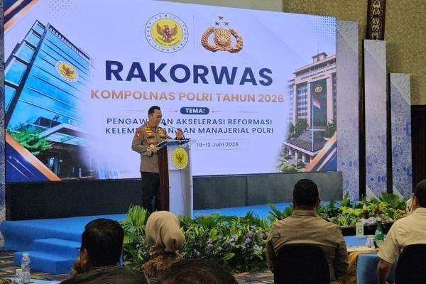 Kapolri: Banyak Pejabat Kirim WA Minta Titipan Lolos Akpol Kapolri: Banyak Pejabat Kirim WA Minta Titipan Lolos Akpol