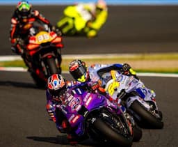 Hasil Latihan Bebas 1 MotoGP Valencia 2025: Jack Miller Paling Cepat, Francesco Bagnaia Jeblok!