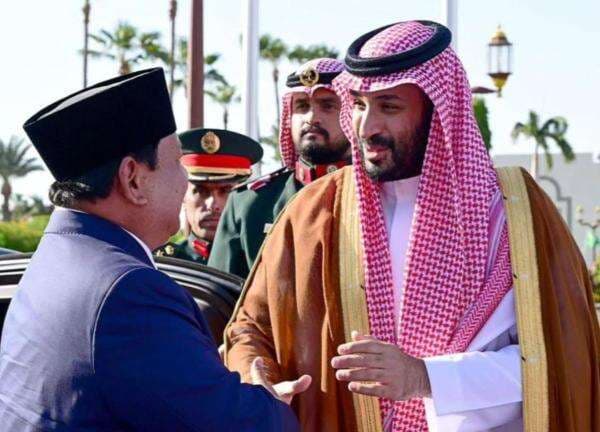 Prabowo Teleponan dengan Pangeran MBS, Bahas Kampung Haji hingga Bencana Sumatera