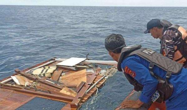 Tim SAR Temukan Barang Korban Kapal Tenggelam di Labuan Bajo, Satu Keluarga Asal Spanyol Masih Hilang