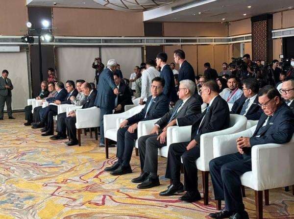 Ada 20 Nama yang Hadir saat Pengurus Danantara Diumumkan, Ini Daftar Lengkapnya