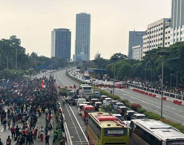 Demo di Berbagai Daerah, Prabowo Minta DPR Undang Masyarakat dan Mahasiswa Berdialog