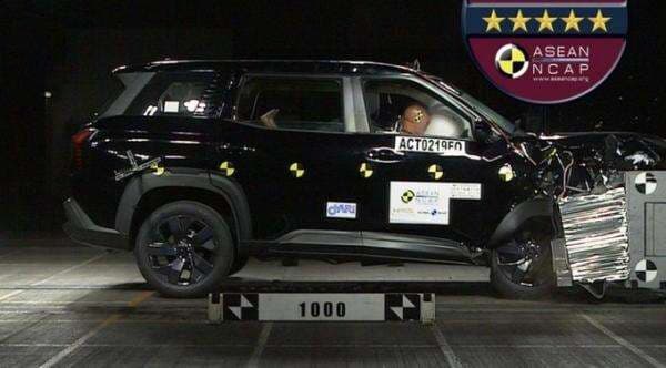 Mitsubishi Destinator Jalani Uji Tabrak ASEAN NCAP, Ini Hasilnya