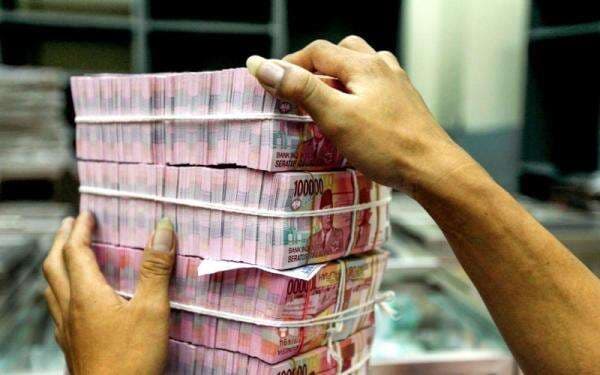 Rupiah Melemah ke Rp18 Ribu, DPR Minta Kemenkeu dan BI Lakukan Konsolidasi Moneter