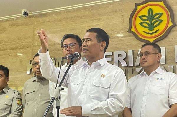 Mentan Amran Tegur Keras Distributor Pupuk Nakal: Petani Jangan Dipersulit!