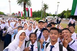 Momen Sorak Pelajar hingga Pesan Harapan Sambut Iringan Presiden Prabowo dan Raja Yordania