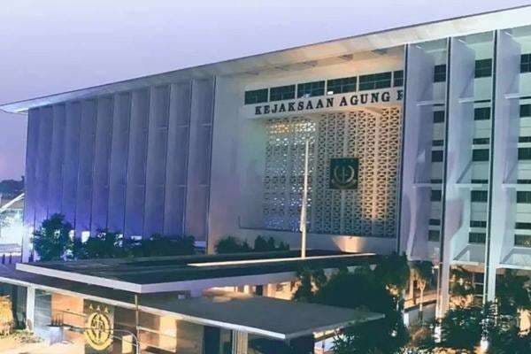 Kejagung Limpahkan 11 Tersangka Kasus Korupsi Ekspor CPO ke Jaksa Penuntut Umum Kejagung Limpahkan 11 Tersangka Kasus Korupsi Ekspor CPO ke Jaksa Penuntut Umum