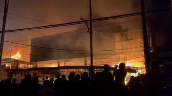 Kebakaran Hebat Pusat Perbelanjaan di Cilacap, Kerugian Miliaran Rupiah