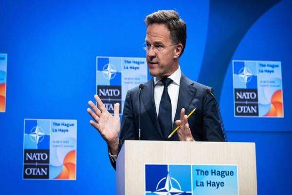 Bos NATO Sebut Rusia Tak Berhak Melarang Barat Kerahkan Tentara ke Ukraina