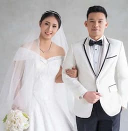 Selamat! Rinov Rivaldy Resmi Nikahi Pebulu Tangkis Supercantik Vania Arianti Sukoco