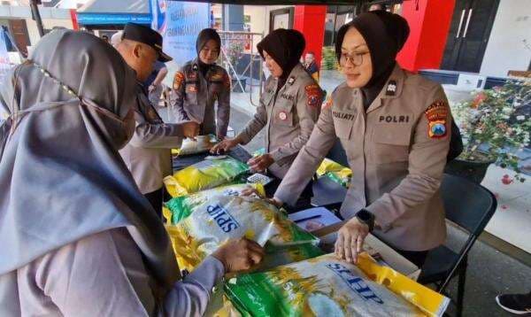 Polres Ponorogo Gelar Pasar Murah Untuk Warga, Beras Perkilo Cuma Rp11,500
