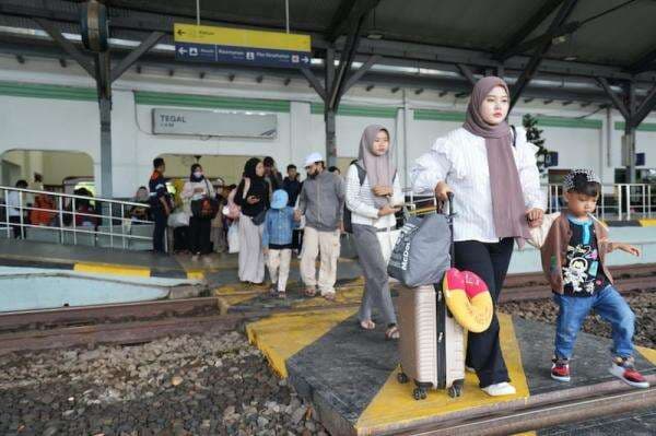 Arus Balik Lebaran, Stasiun Semarang Poncol Paling Ramai Disusul dan Tawang