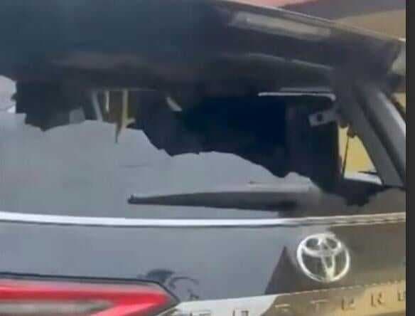 Mobil Kapolres Kuaning Diserang Massa saat Tertibkan Penambangan Emas Ilegal